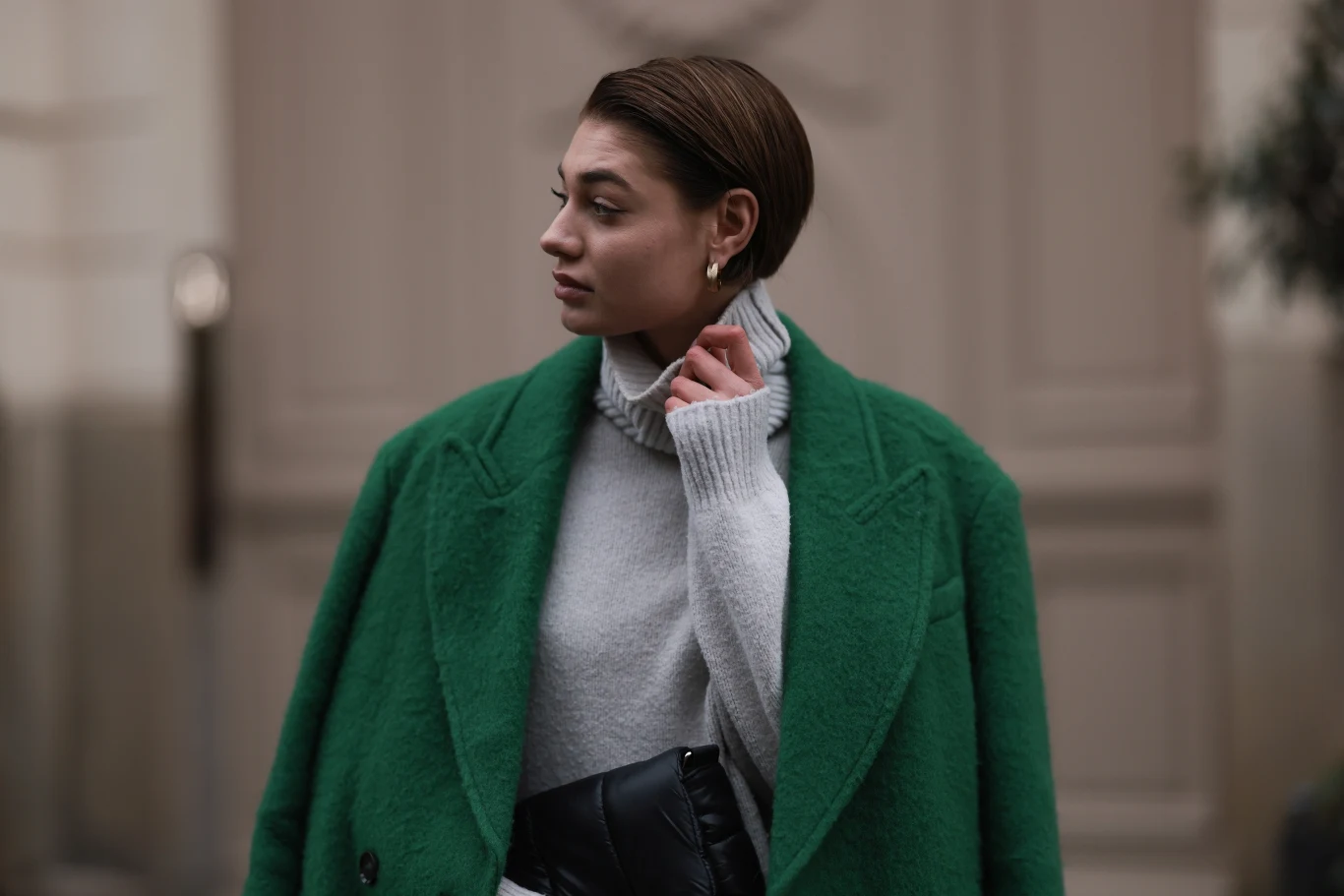 Zwróć uwagę na płaszcze i swetry