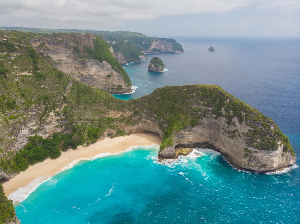 Wyspa Bali w Indonezji to przepiękne plaże.