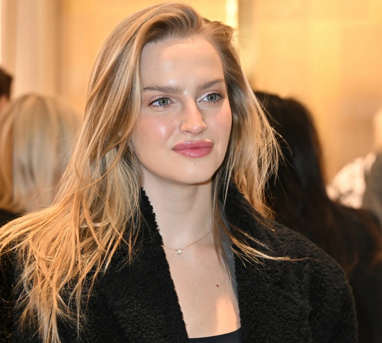 Karolina Pisarek Karolina Pisarek