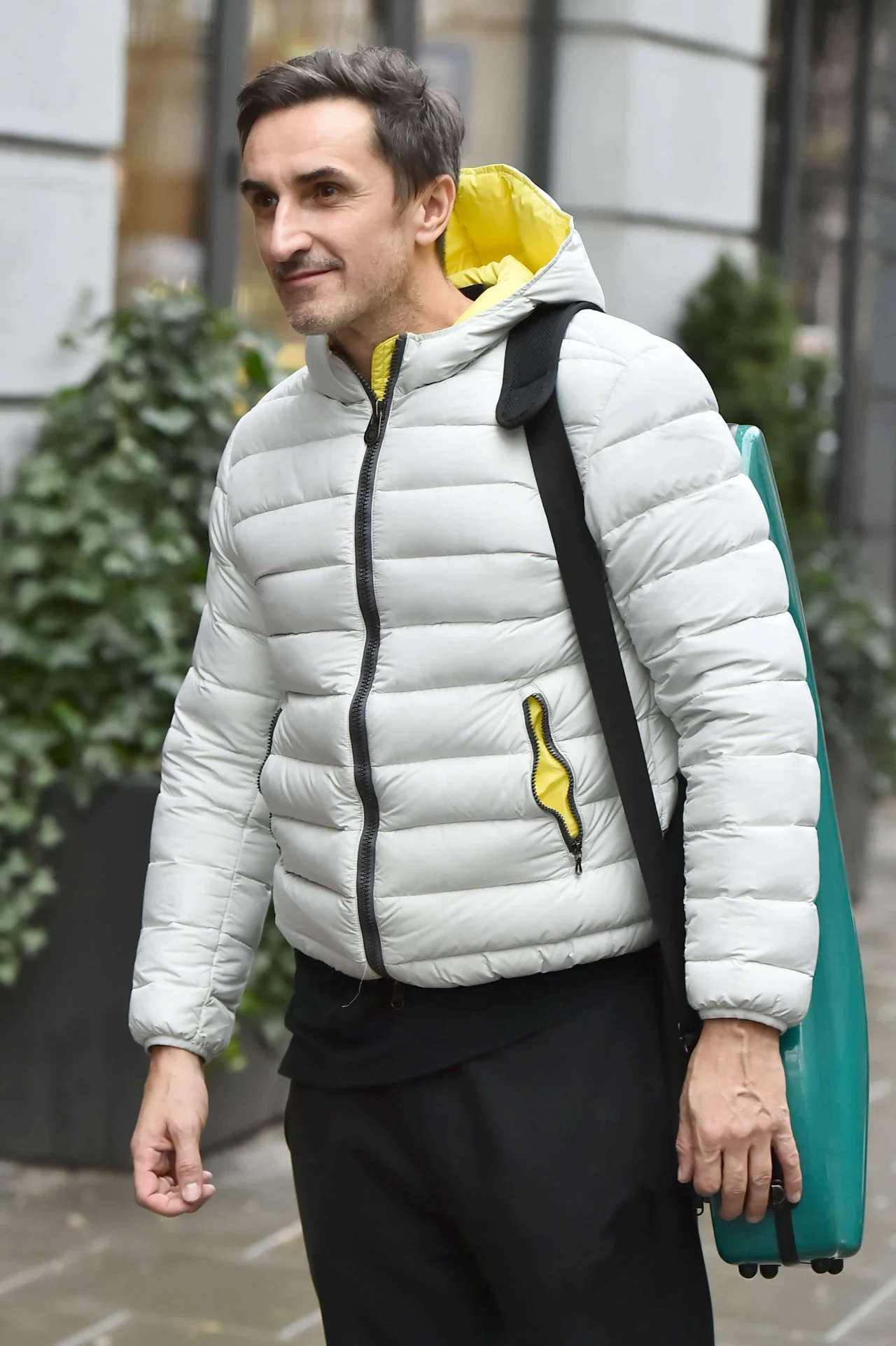 Sebastian Karpiel-Bułecka wychodzi z Dzień Dobry TVN Sebastian Karpiel-Bułecka wychodzi z Dzień Dobry TVN