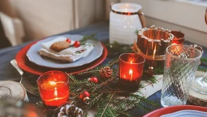 Jak udekorować stół wigilijny? O tym nie możesz zapomnieć