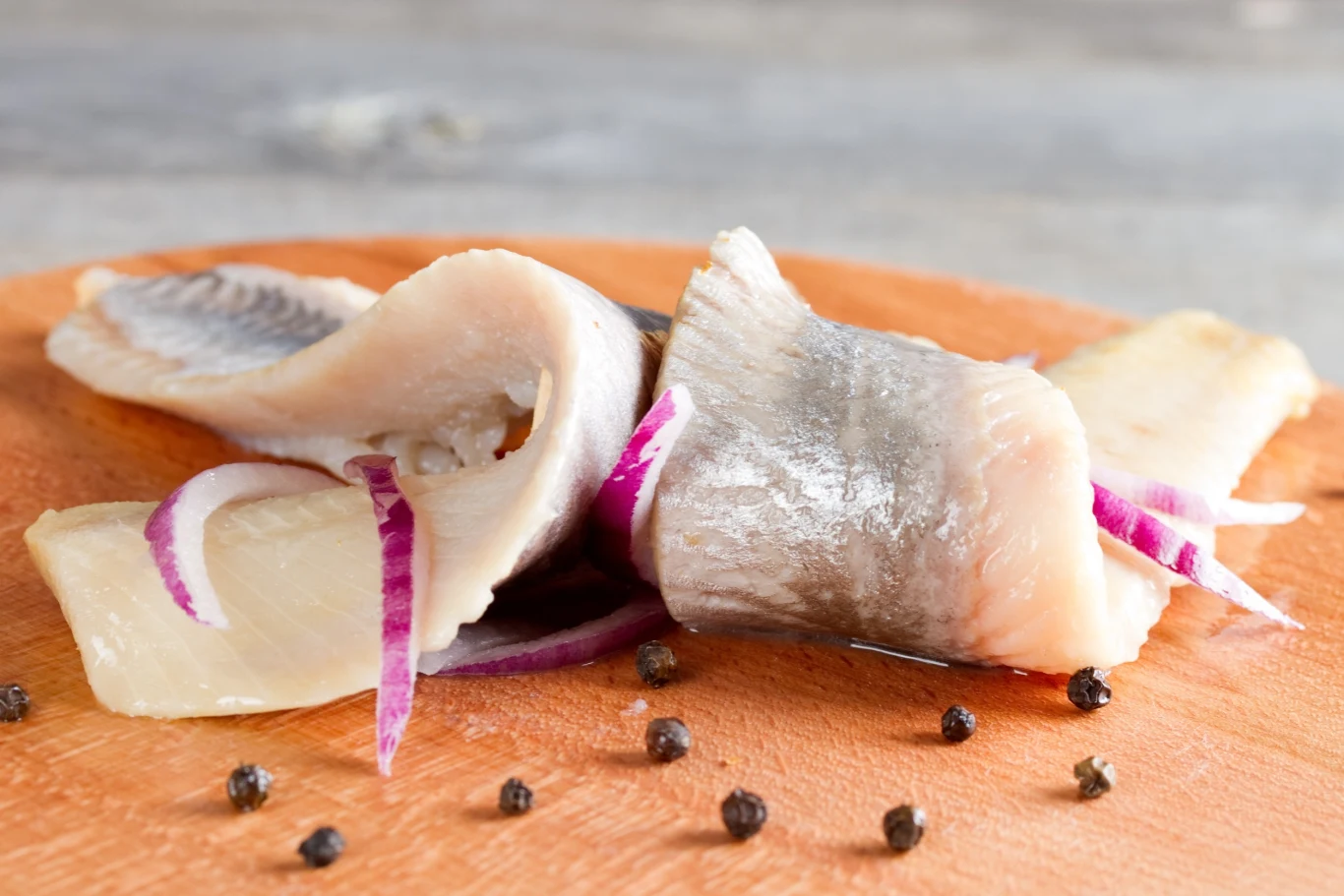 Śledzie z przyprawą curry mają wyjątkowy smak