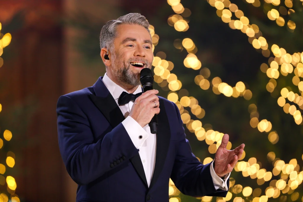 Wielkie Kolędowanie z Polsatem, Kuba Badach Wielkie Kolędowanie z Polsatem, Kuba Badach