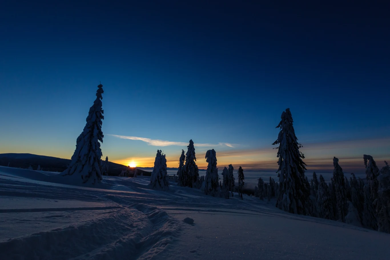 Czas ludowy to czas spiralny. "Ludzie dawniej mawiali, że od 6 grudnia Słońce hamuje, a od 6 stycznia „odradza się”
