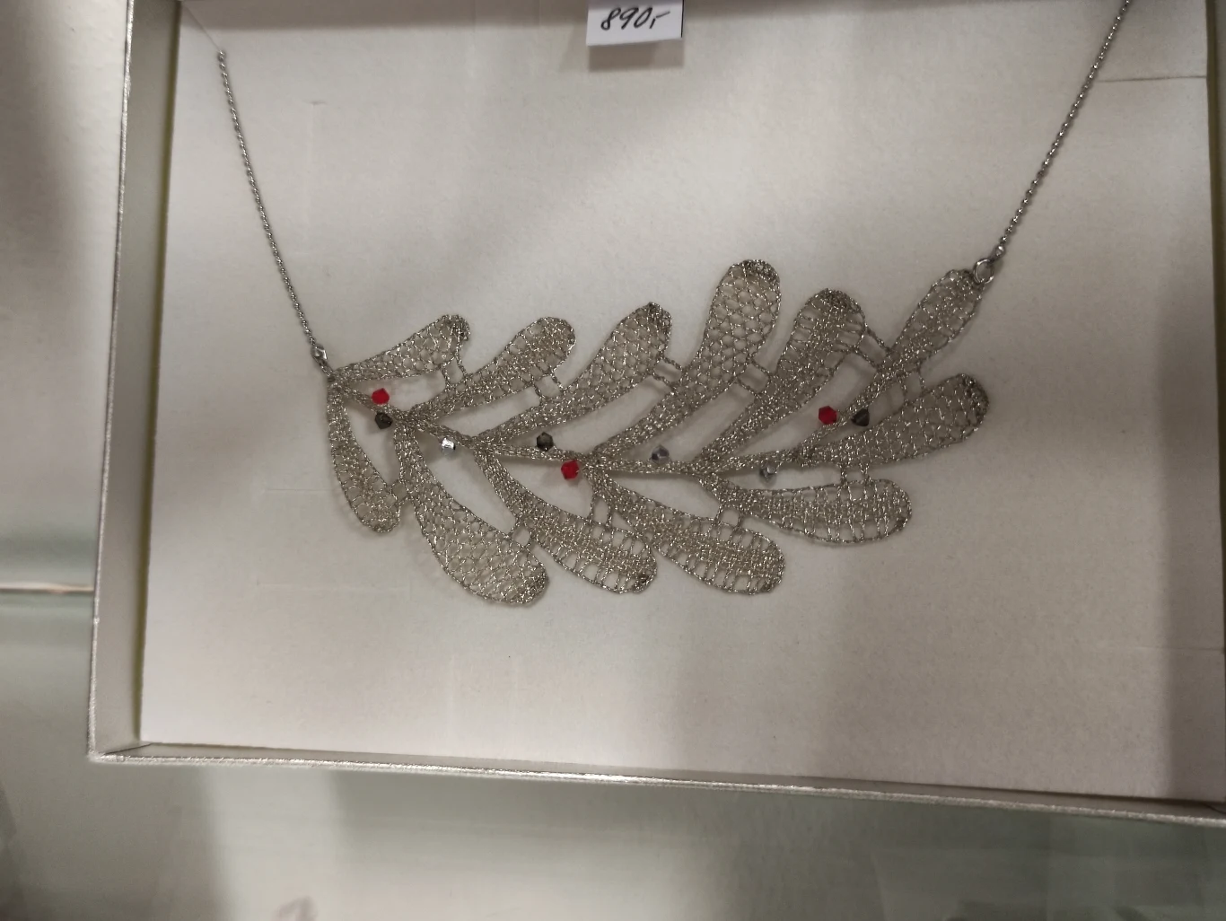Takiej biżuterii nie powstydziłaby się księżna Kate Takiej biżuterii nie powstydziłaby się księżna Kate