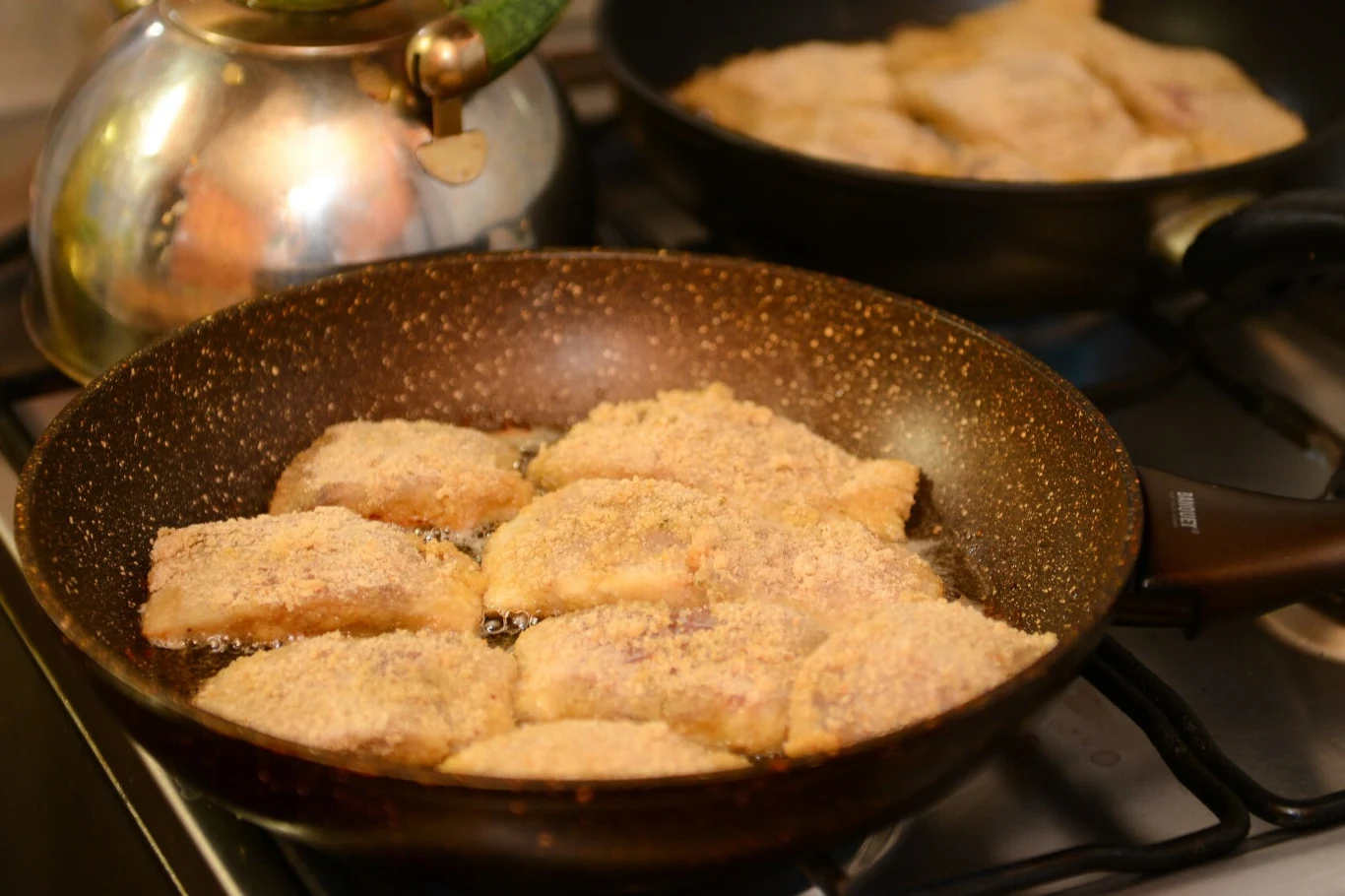 Leszcz jest świetną alternatywą dla karpia. Gdy raz zjesz tę rybę na wigilii, na pewno będziesz miał ochotę robić go częściej Leszcz jest świetną alternatywą dla karpia. Gdy raz zjesz tę rybę na wigilii, na pewno będziesz miał ochotę robić go częściej