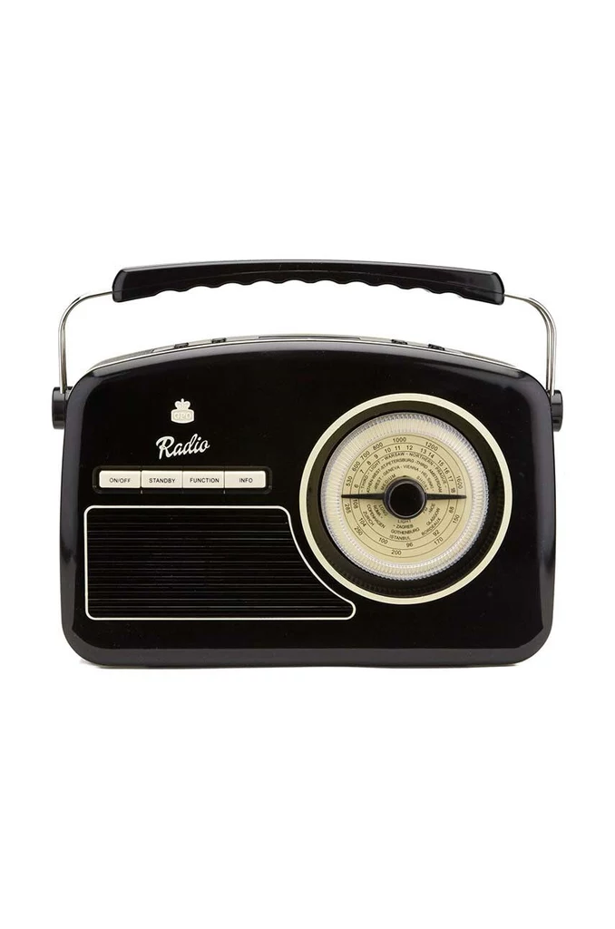 Na Answear.com znajdziesz stylowe radia z budzikiem prosto od GPO