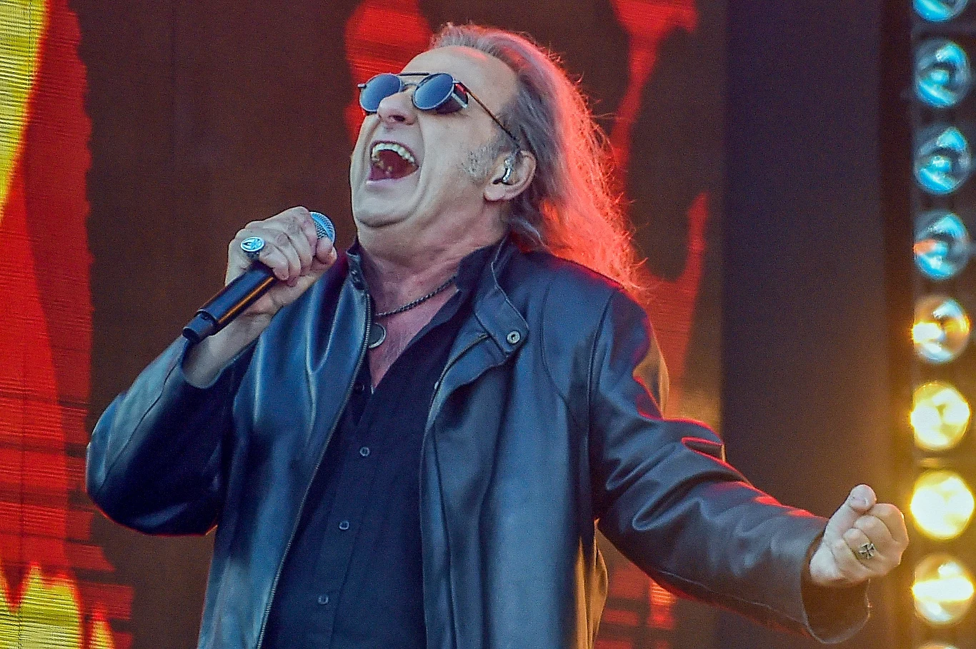 Grzegorz Kupczyk został wokalistą nowej supergrupy Dorosłe Dzieci Grzegorz Kupczyk został wokalistą nowej supergrupy Dorosłe Dzieci