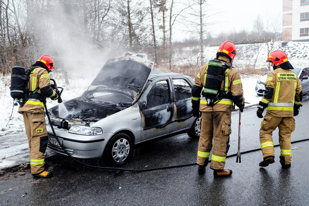 W przypadku aut niedostosowanych do zasilania E10 nie chodzi o potencjalne usterki silnika, tylko zagrożenie związane z wyciekami paliwa 