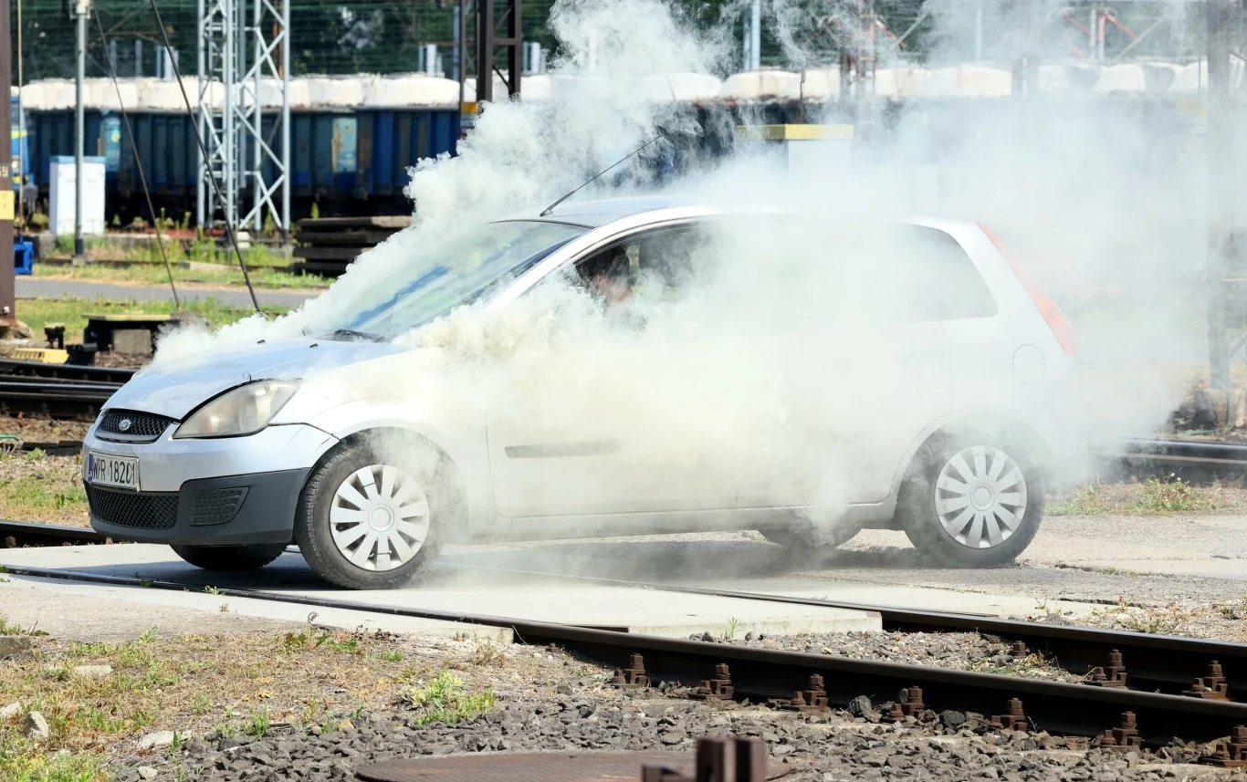Rozbieganie silnika może wystąpić w najmniej oczekiwanym momencie Rozbieganie silnika może wystąpić w najmniej oczekiwanym momencie