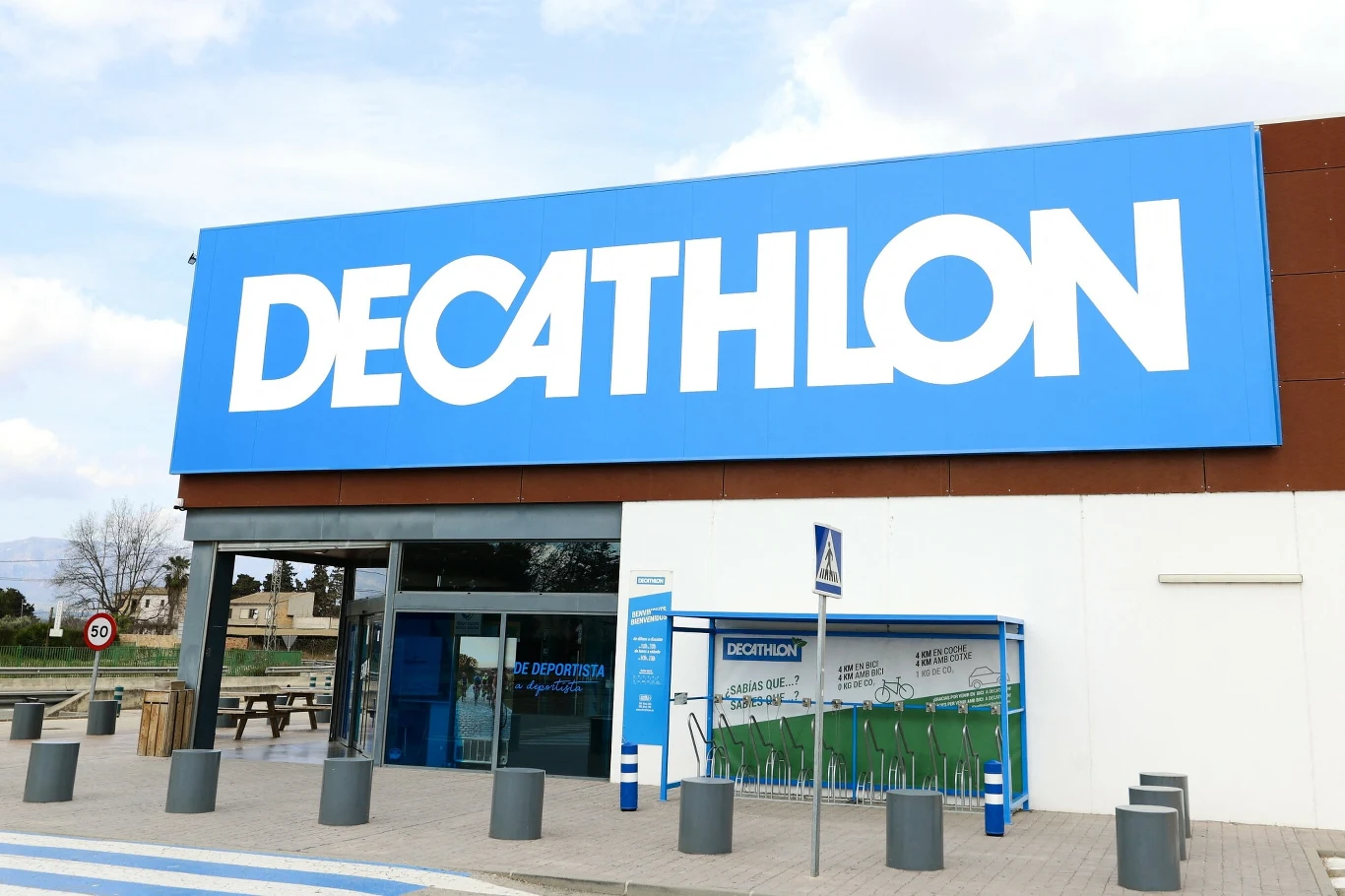 Sklepy Decathlon działają w całej Polsce Sklepy Decathlon działają w całej Polsce