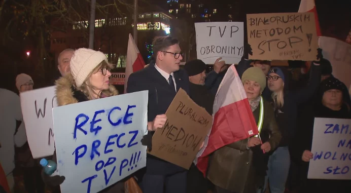 Protesty pod TVP w Poznaniu Protesty pod TVP w Poznaniu