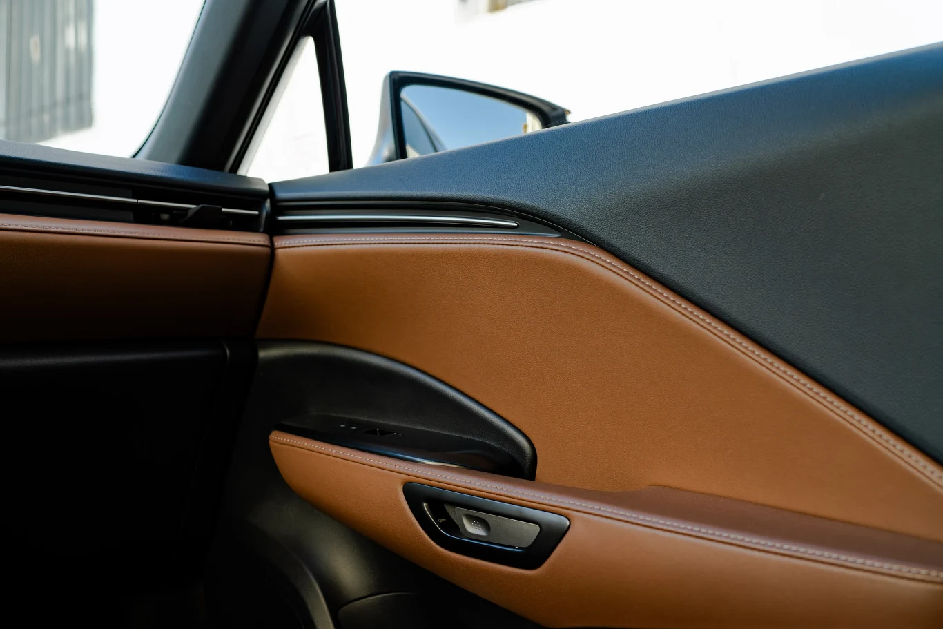 Lexus LBX - pierwsze dziennikarskie jazdy w Walencji