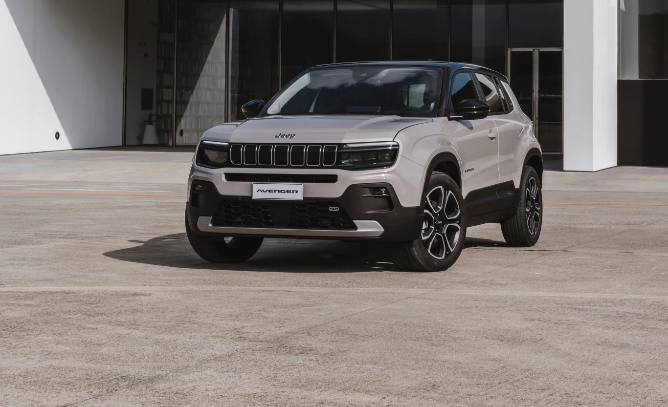 Jeep Avenger na rok modelowy 2024 otrzymał nową wersję napędową. Jeep Avenger na rok modelowy 2024 otrzymał nową wersję napędową.