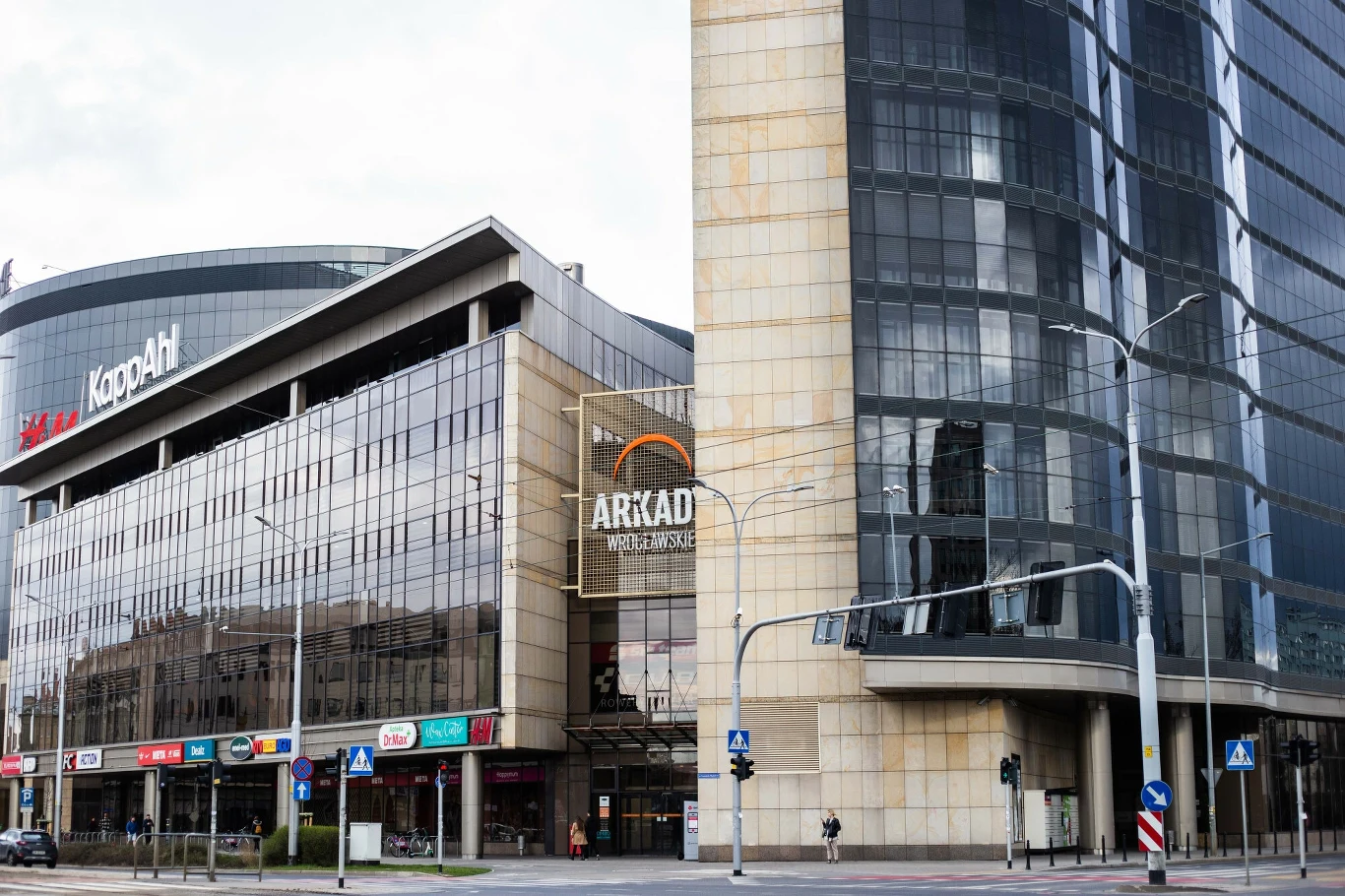Arkady Wrocławskie to kolejne znane centrum handlowe, które zniknie z mapy Polski Arkady Wrocławskie to kolejne znane centrum handlowe, które zniknie z mapy Polski