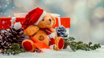 Biedronka oferuje gratisowe zabawki i dekoracje!