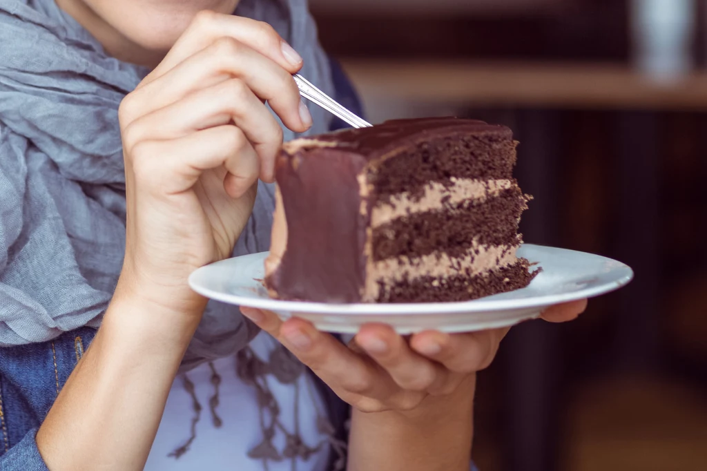 Kto nie może jeść czekolady? Wcale nie chodzi o cukier i kalorie