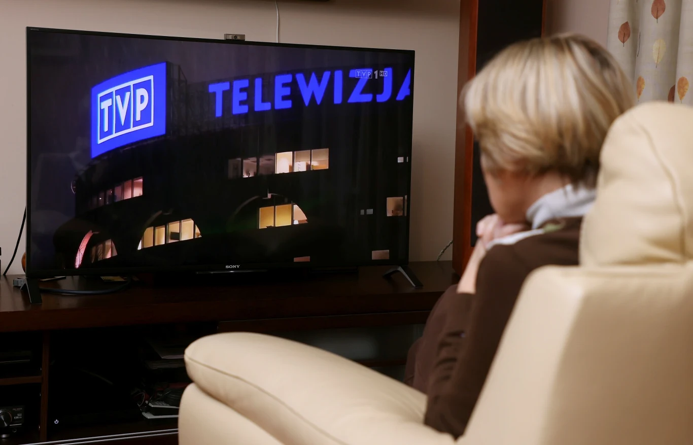 Helsińska Fundacja Praw Człowieka skrytykowała rząd za działania wokół TVP Helsińska Fundacja Praw Człowieka skrytykowała rząd za działania wokół TVP