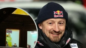 Adam Małysz. W ramce spotkanie w sztani zawodników
