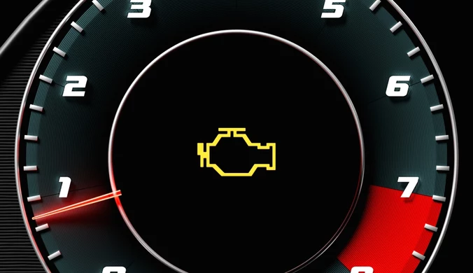Kontrolka check engine może zwiastować poważne kłopoty.