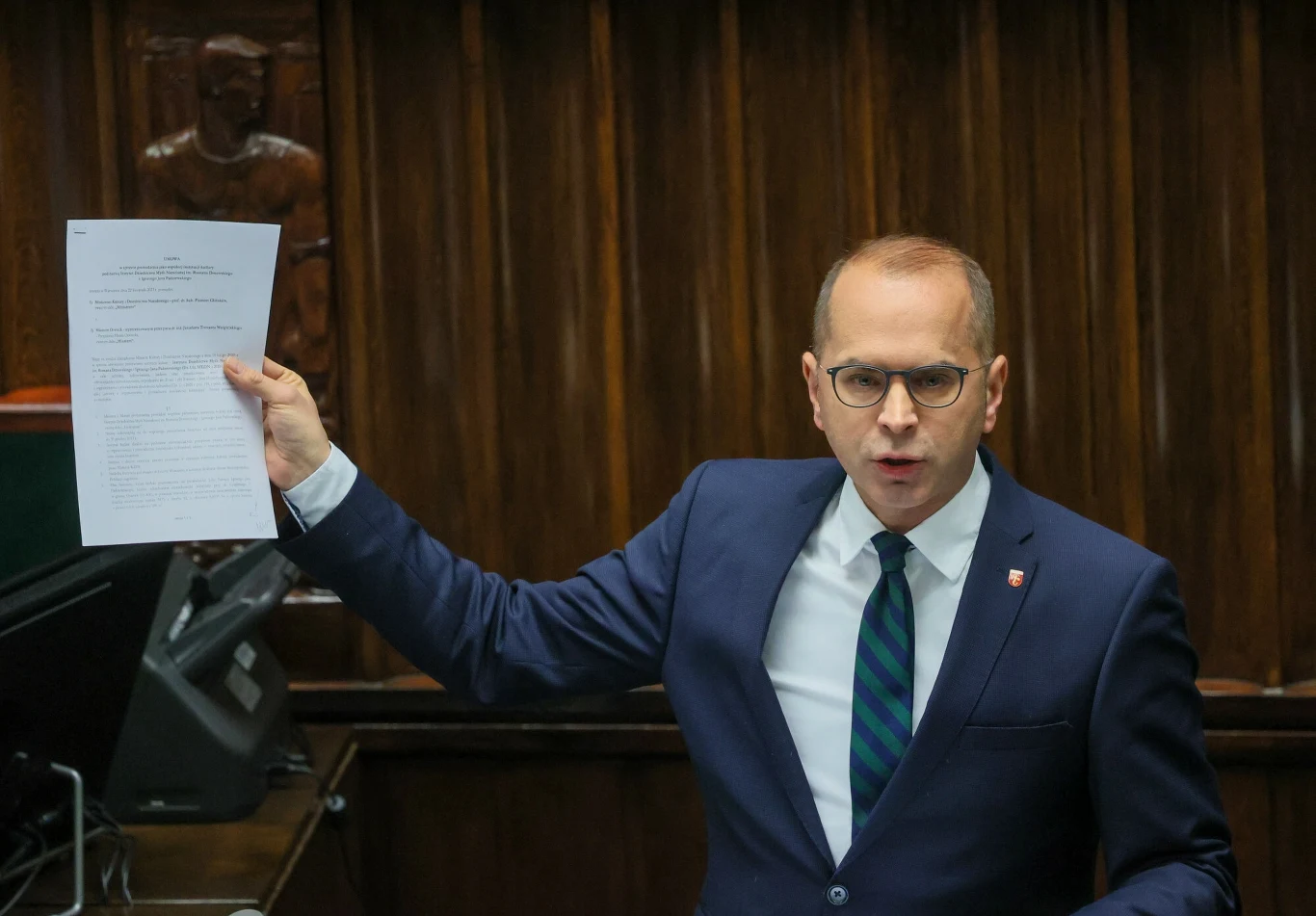 Michał Szczerba podczas prac nad projektem uchwały o powołaniu komisji śledczej ds. wyborów kopertowych Michał Szczerba podczas prac nad projektem uchwały o powołaniu komisji śledczej ds. wyborów kopertowych