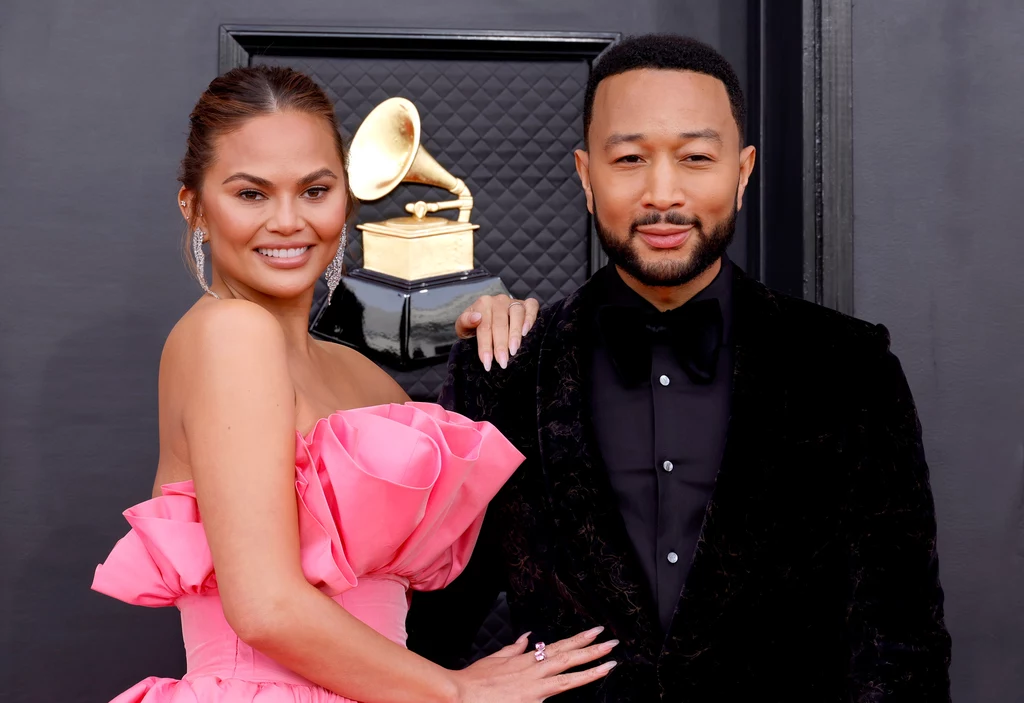 John Legend w młodości był wyjątkowo nieśmiały. Dziś jest mężem byłej supermodelki Chrissy Teigen, a jego przeboje są znane na całym świecie