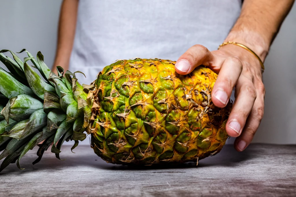 Czy ananas przynosi ulgę obolałym stawom?