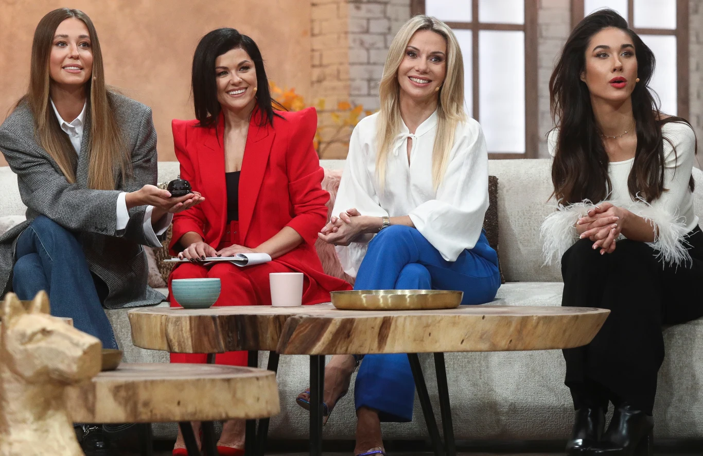 Iza Krzan, Kasia Cichopek, Małgorzata Opczowska i Ida Nowakowska Iza Krzan, Kasia Cichopek, Małgorzata Opczowska i Ida Nowakowska