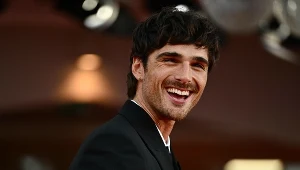 W ostrych słowach mówi o filmach, które przyniosły mu sławę