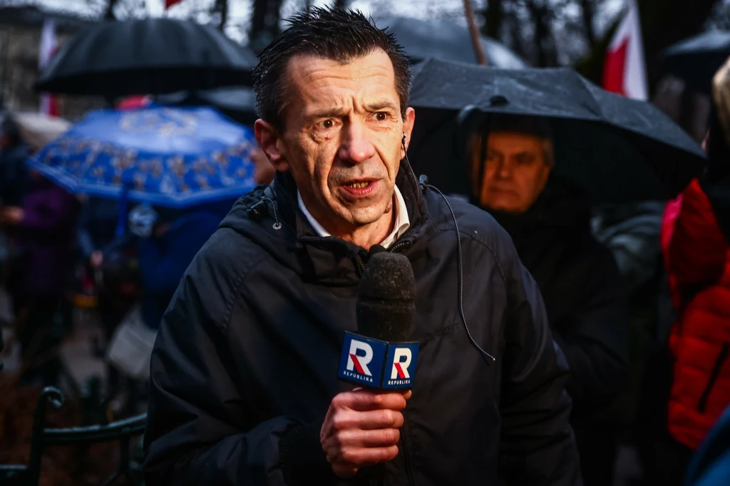 Dziennikarz TV Republika rozmawiał z protestującymi. Nie takiej odpowiedzi się spodziewał od młodych osób Dziennikarz TV Republika rozmawiał z protestującymi. Nie takiej odpowiedzi się spodziewał od młodych osób