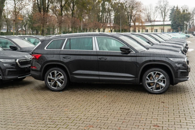 Skoda Kodiaq z 4x4 pozwoli Straży Granicznej zjechać bez obaw z asfaltu, choć w terenie się już nie sprawdzi