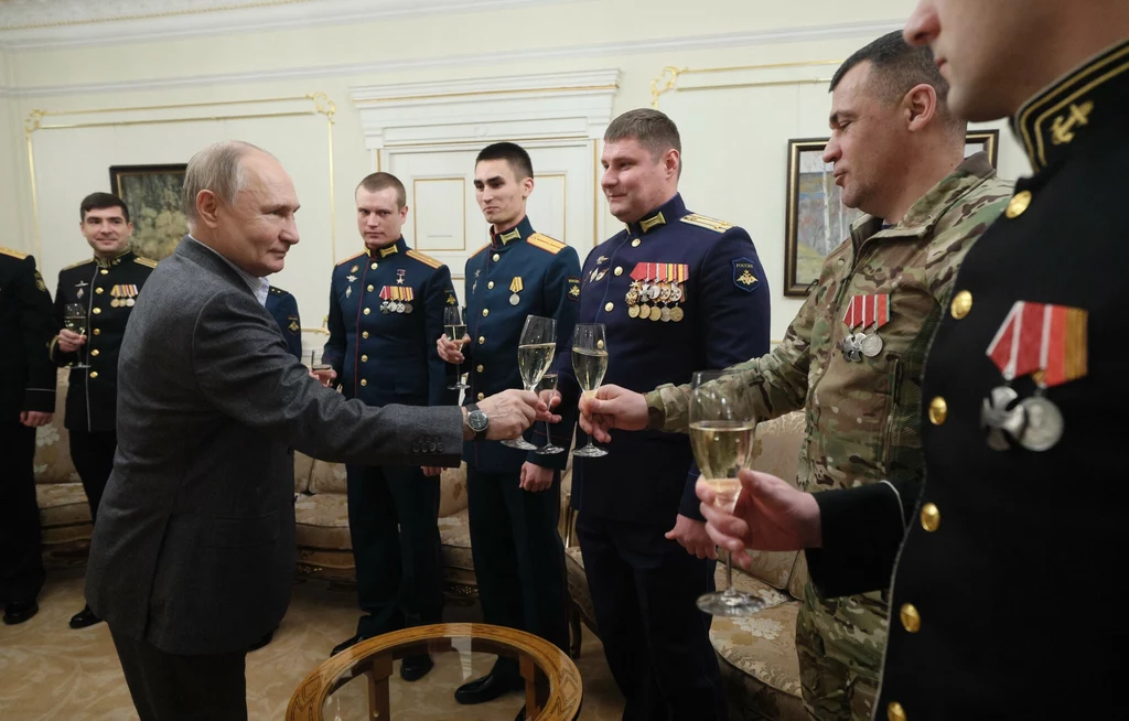 Putin wraz z rosyjskimi żołnierzami Putin wraz z rosyjskimi żołnierzami