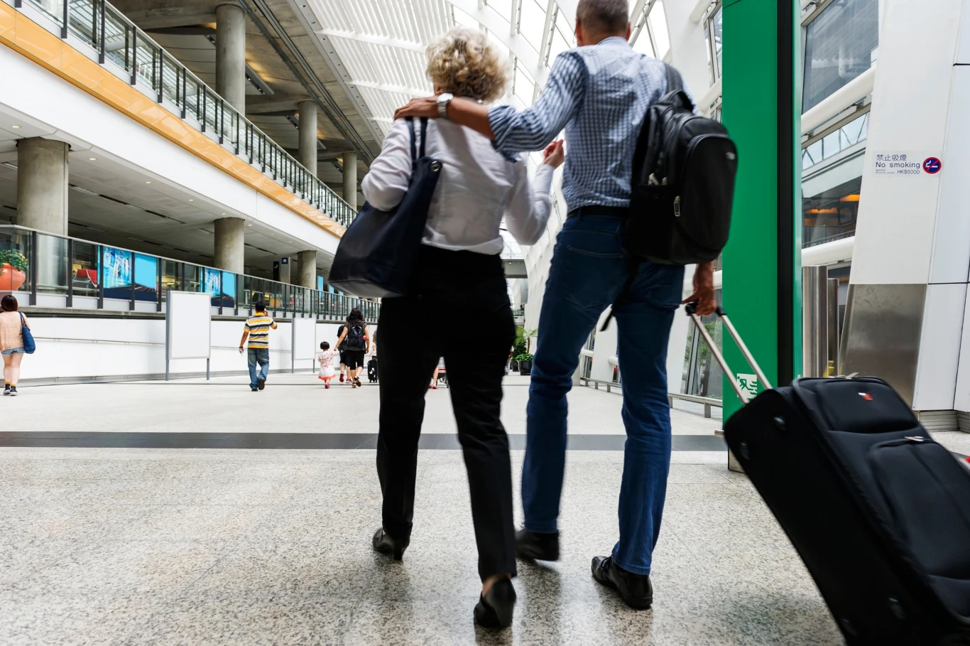 GUS opublikował dane o rozmiarach i kierunkach czasowej emigracji z Polski w latach 2019-2024 (zdj. ilustracyjne) Polska wypada gorzej od większości krajów UE, jeśli chodzi o przyciąganie i zatrzymywanie talentów