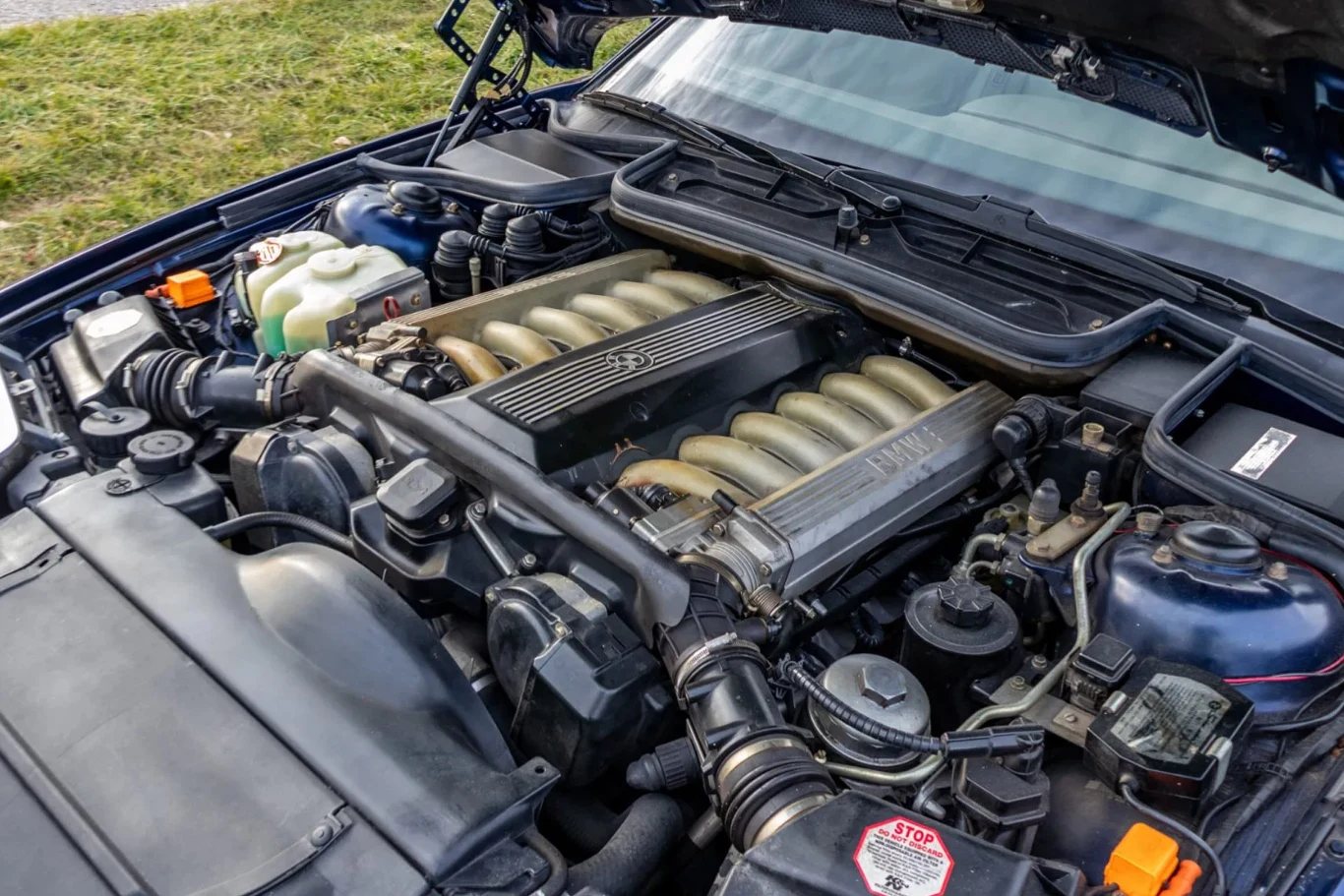 BMW 850i V12 (E31)/bringatrailer