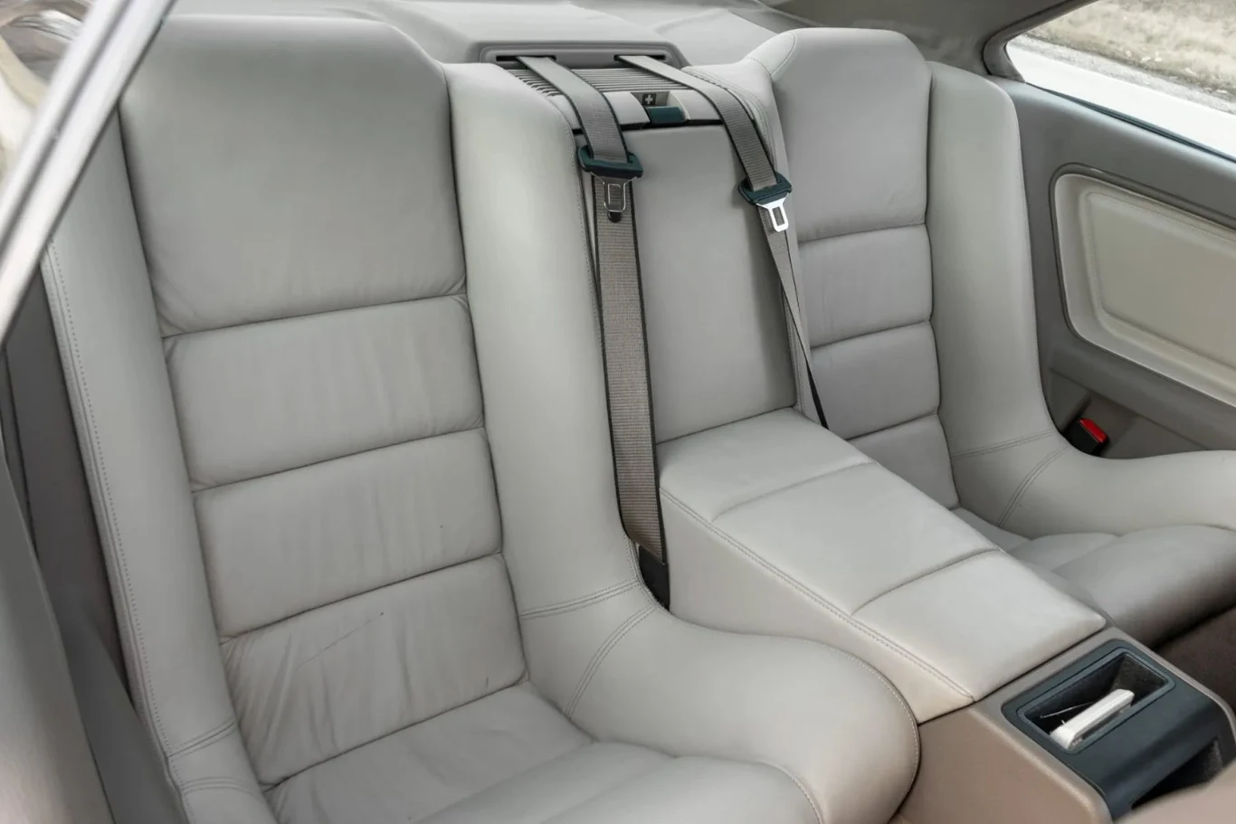 BMW 850i V12 (E31)/bringatrailer