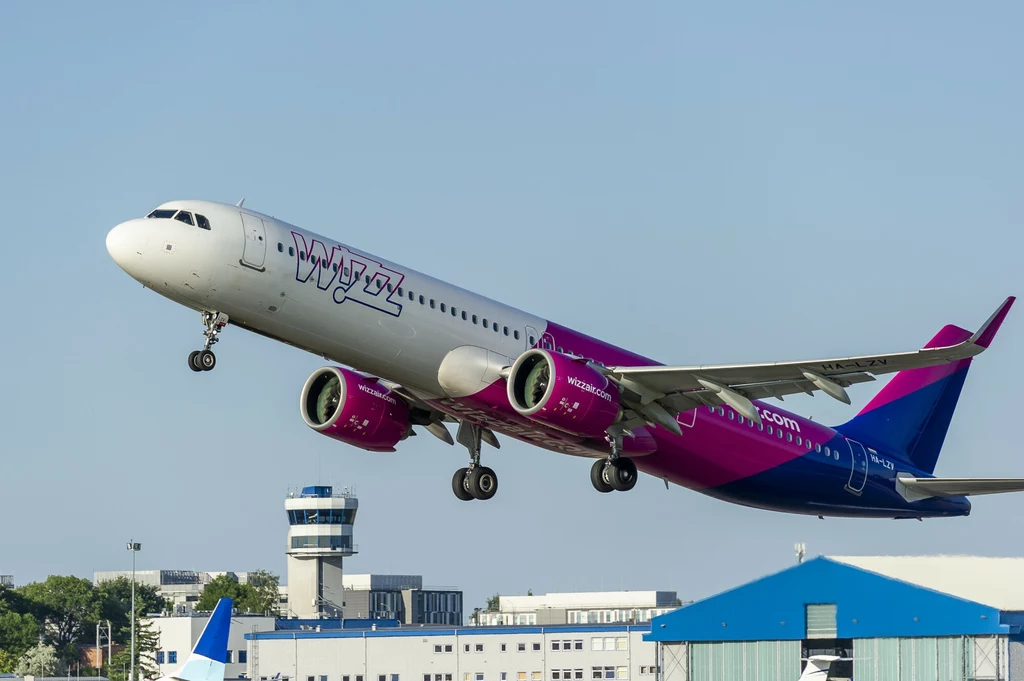 Wizzair anuluje loty.