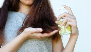 Nie wyrzucaj łupin po orzechach. Wykorzystaj je w pielęgnacji, a twoje włosy ci podziękują