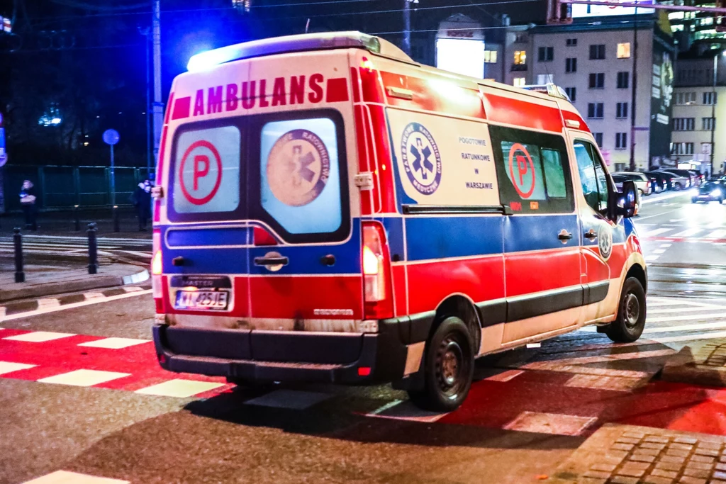 Warszawa. Wypadek karetki pogotowia i samochodu osobowego/ zdj. ilustracyjne Warszawa. Wypadek karetki pogotowia i samochodu osobowego/ zdj. ilustracyjne