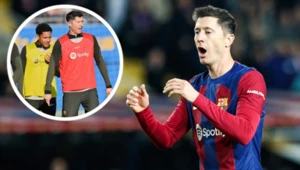 Robert Lewandowski - kapitan reprezentacji Polski - oraz Brazylijczyk Vitor Roque w barwach FC Barcelona
