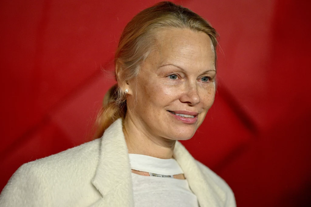 Pamela Anderson nie bez powodu zrezygnowała z noszenia makijażu 