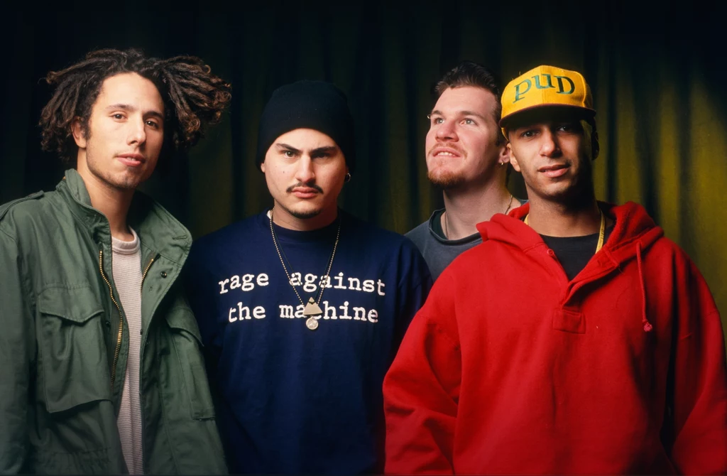 Rage Against The Machine w 1993 r. - od lewej: Zack De La Rocha, Tim Commerford, Brad Wilk, Tom Morello