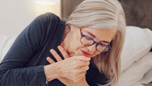 Mała, ropna zmiana może sugerować tularemię. Chorobę "łapiemy" od zwierząt