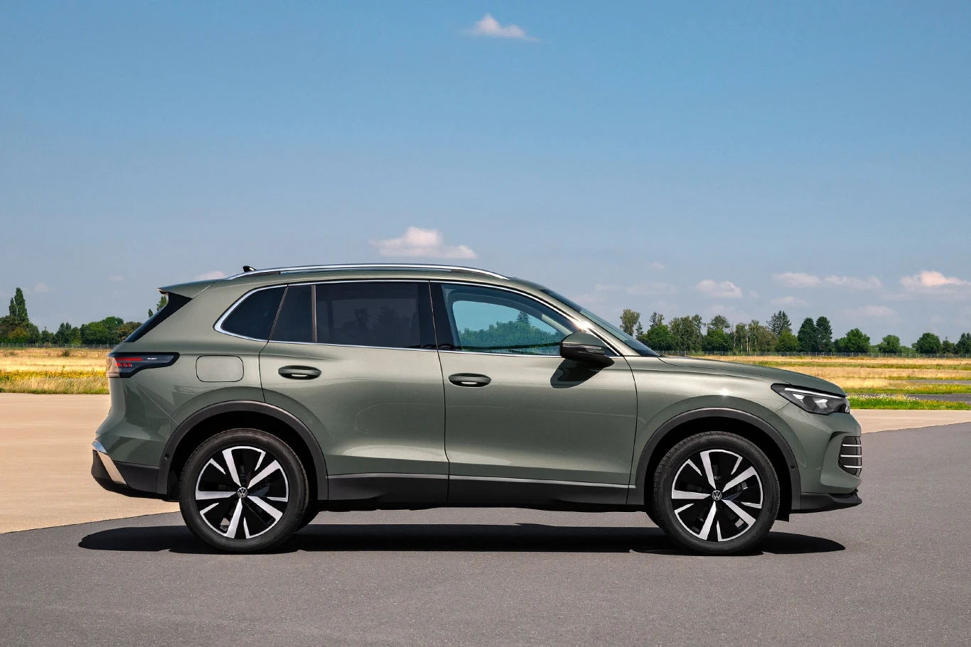 Volkswagen Tiguan (2024) Volkswagen Tiguan (2024)