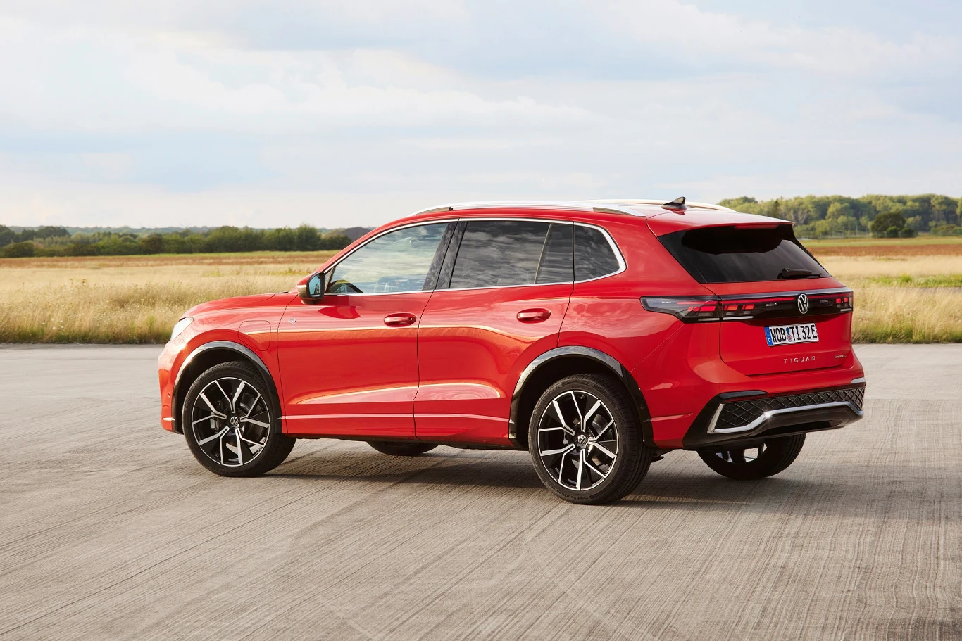 Volkswagen Tiguan (2024) Volkswagen Tiguan (2024)