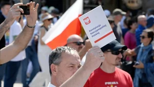 Czegoś takiego jak za sprawą PO i PiS to wcześniej nie było. A przecież Konstytucja od 1997 roku ciągle ta sama - piszeRobert Gwiazdowski 