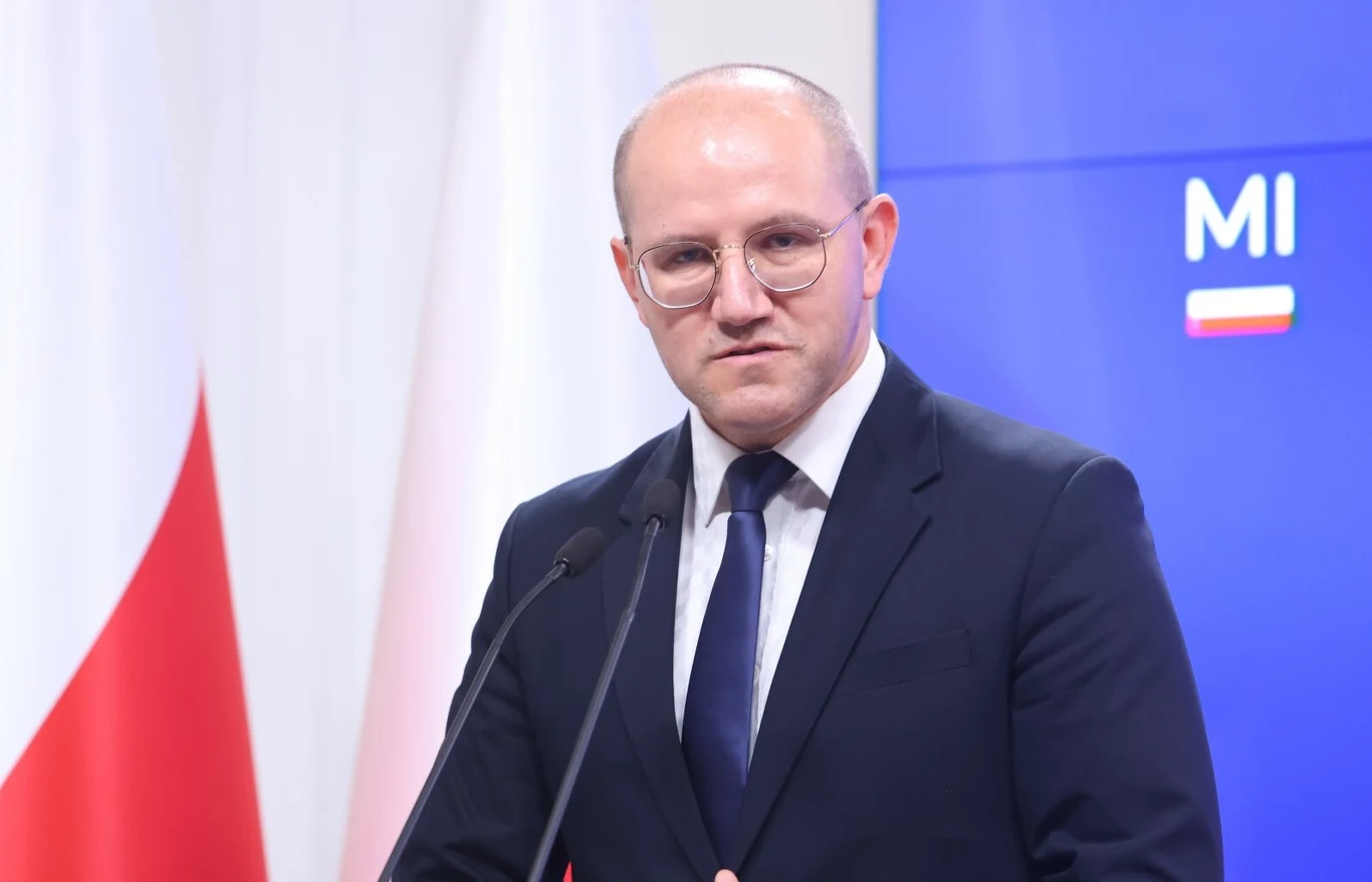 Ze swojej funkcji odwołany został również szef Generalnej Dyrekcji Dróg Krajowych i Autostrad, Tomasz Żuchowski.