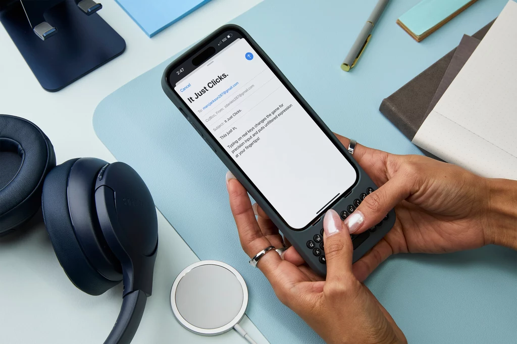 Clicks to fizyczna klawiatura dla iPhone'a