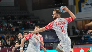 Polacy grają coraz lepiej w Hiszpanii. W piątek efektownie pokonali Serbię. Na zdjęciu Paweł Paterek