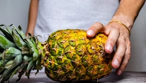 Jak jedzenie świeżego ananasa wpływa na organizm? Będziesz zaskoczony