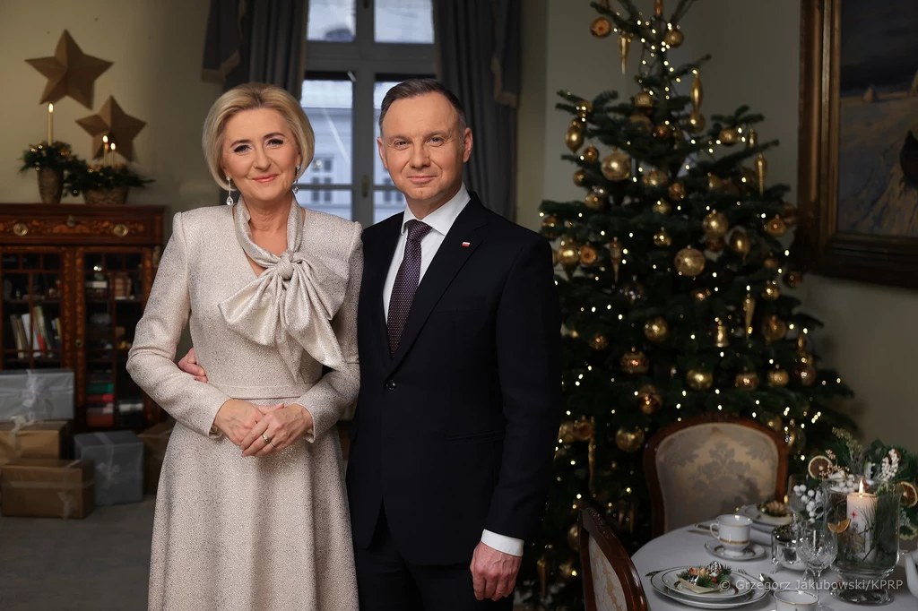 Para prezydencka złożyła życzenia z okazji świąt Bożego Narodzenia w prawosławiu Para prezydencka złożyła życzenia z okazji świąt Bożego Narodzenia w prawosławiu